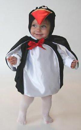 Hvordan laver man en pingvin kostume til et barn med egne hænder